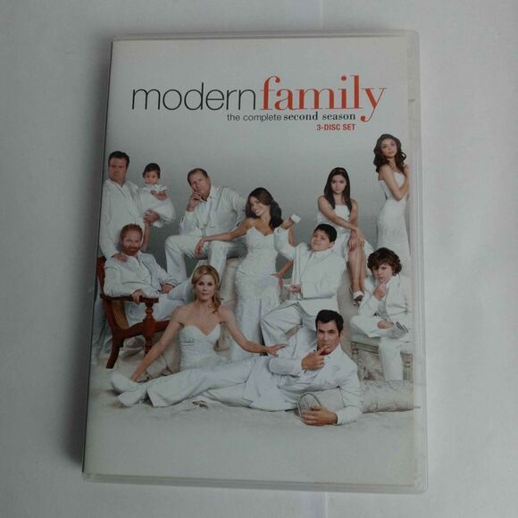 Modern Family: The Complete Second Season (DVD, 2010) - Picture 1 of 1